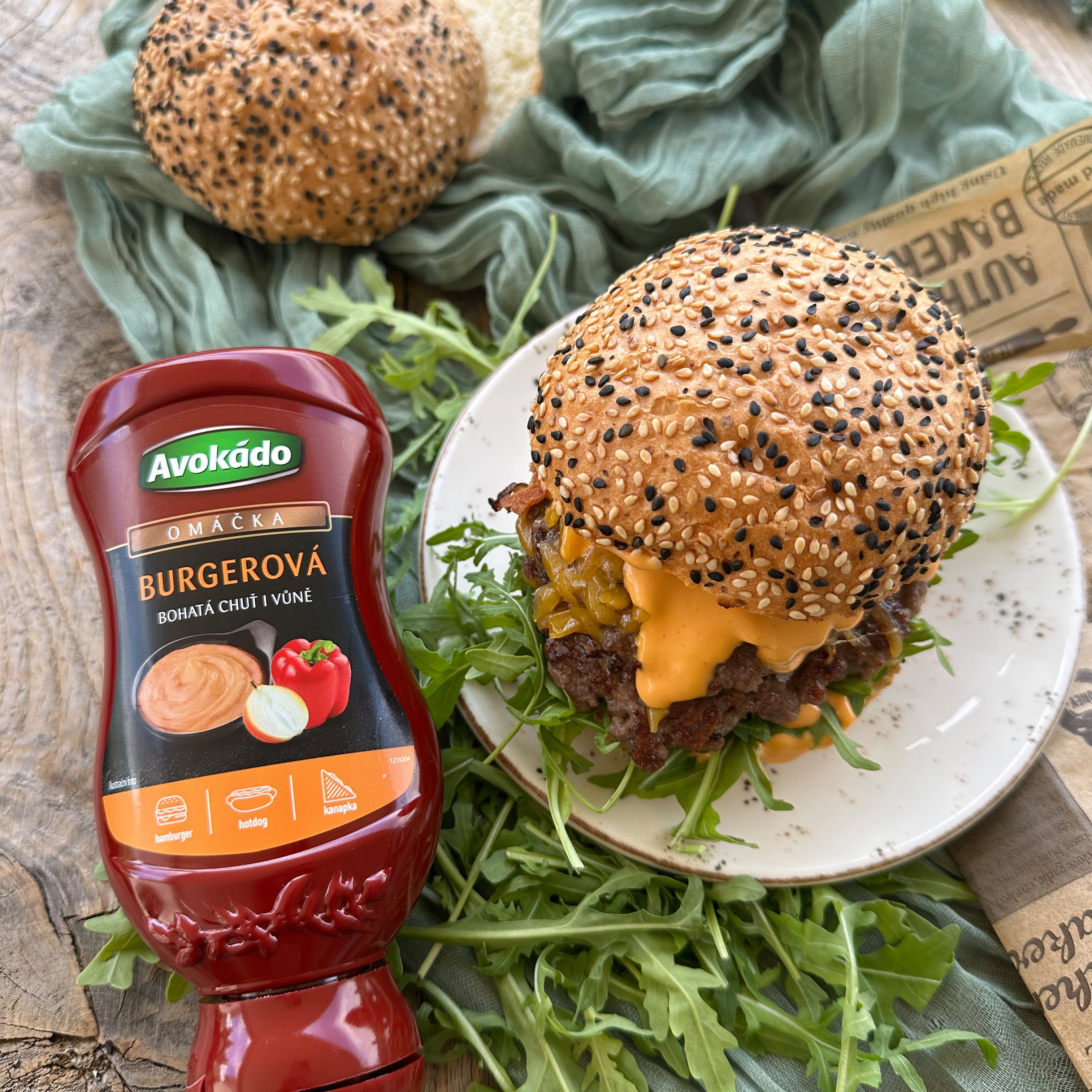 Křupavý Smash Burger s Burgerovou omáčkou