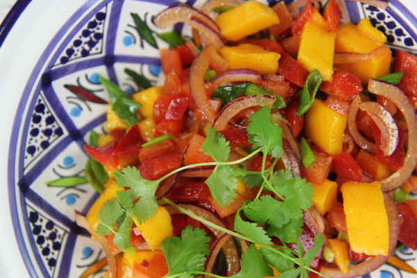 Asijská mangová salsa