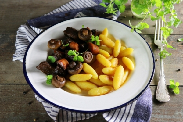 Zvěřinové ragú na červeném víně