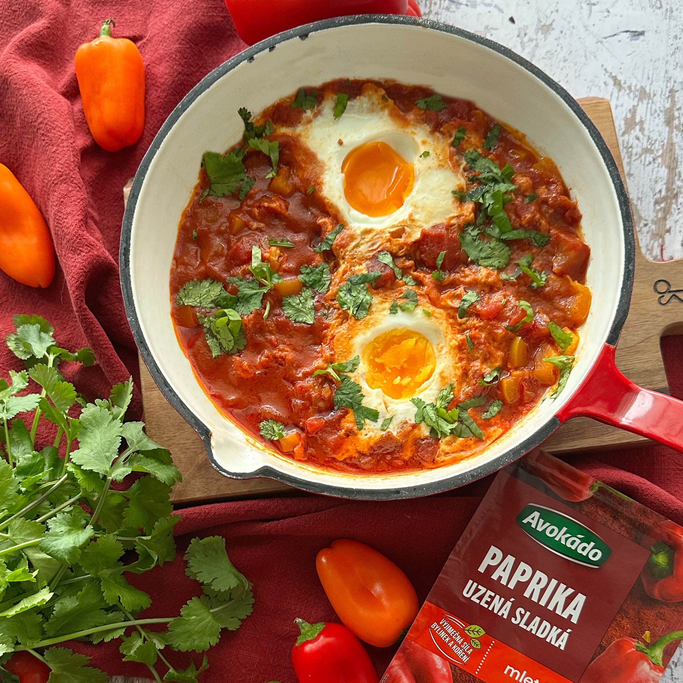 Shakshuka s uzenou paprikou