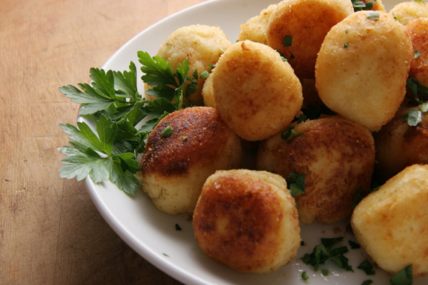 Krokety s ovčím sýrem