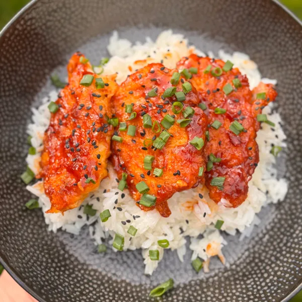 Křupavá kuřecí prsa se sladkou chilli omáčkou